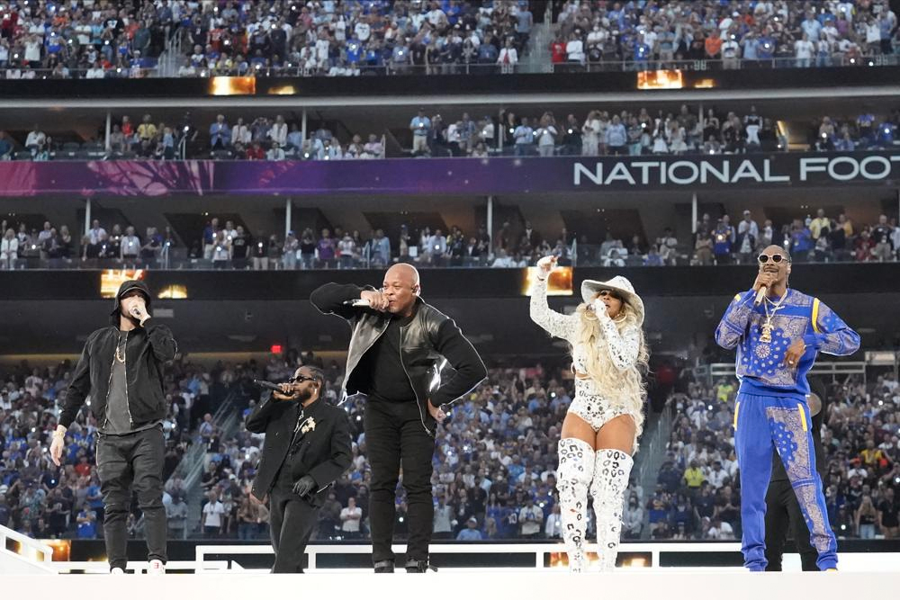 Super Bowl 2022 halftime show review: exhilarating hip-hop family affair