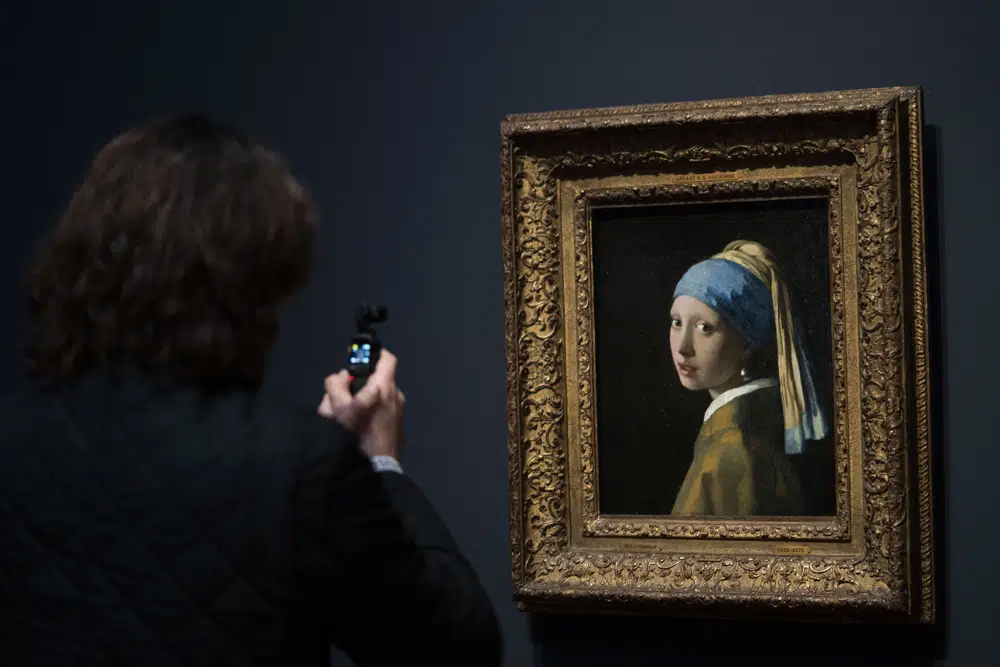 Amsterdam S Rijksmuseum Hosts Blockbuster Vermeer Exhibition About Her   Amsterdams Rijksmuseum Vermeer Exhibition 