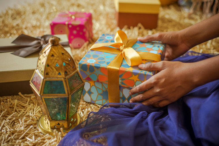 Eid Gift Ideas for your loved ones|Eid Mubarak gifts | Cadbury Gifting India