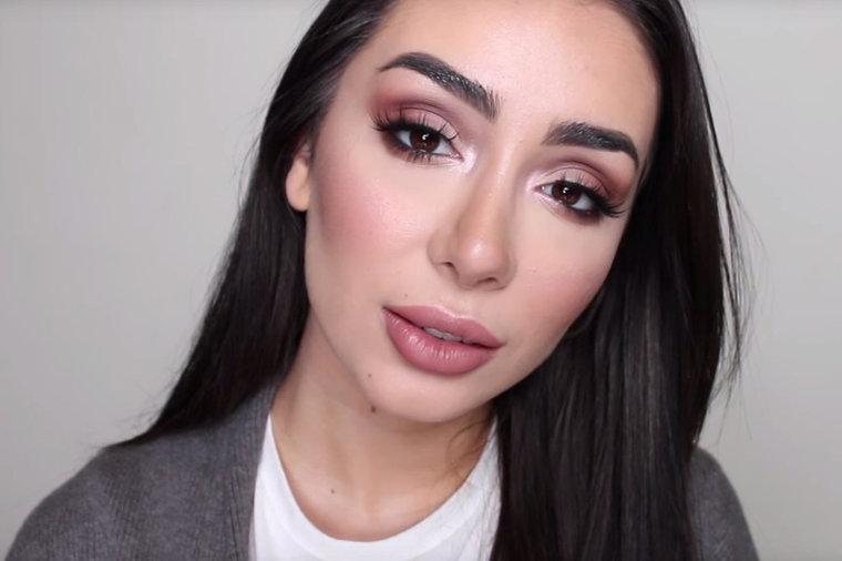 Top 7 Arab Beauty Influencers to Follow | About Her